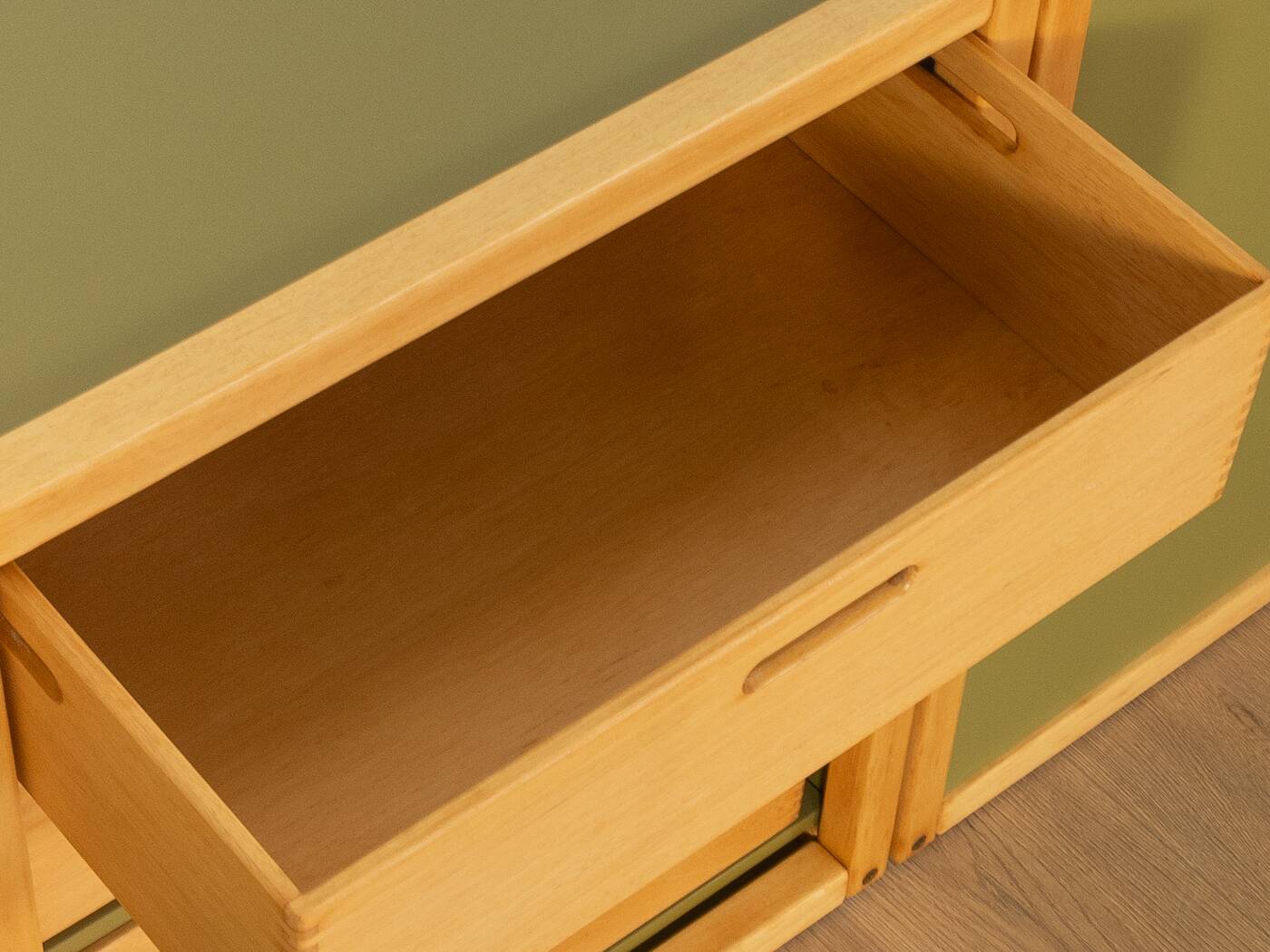 Modular four-piece profile system by Flötotto