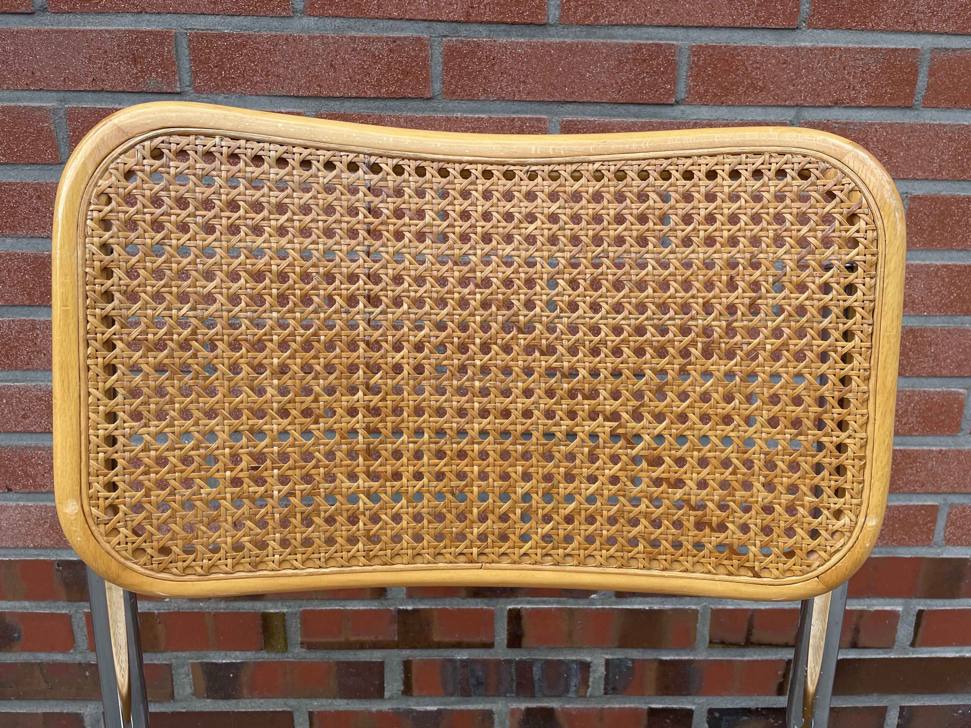 Ensemble de 4 Chaises vintage modèle Cesca B32 en chrome et bois