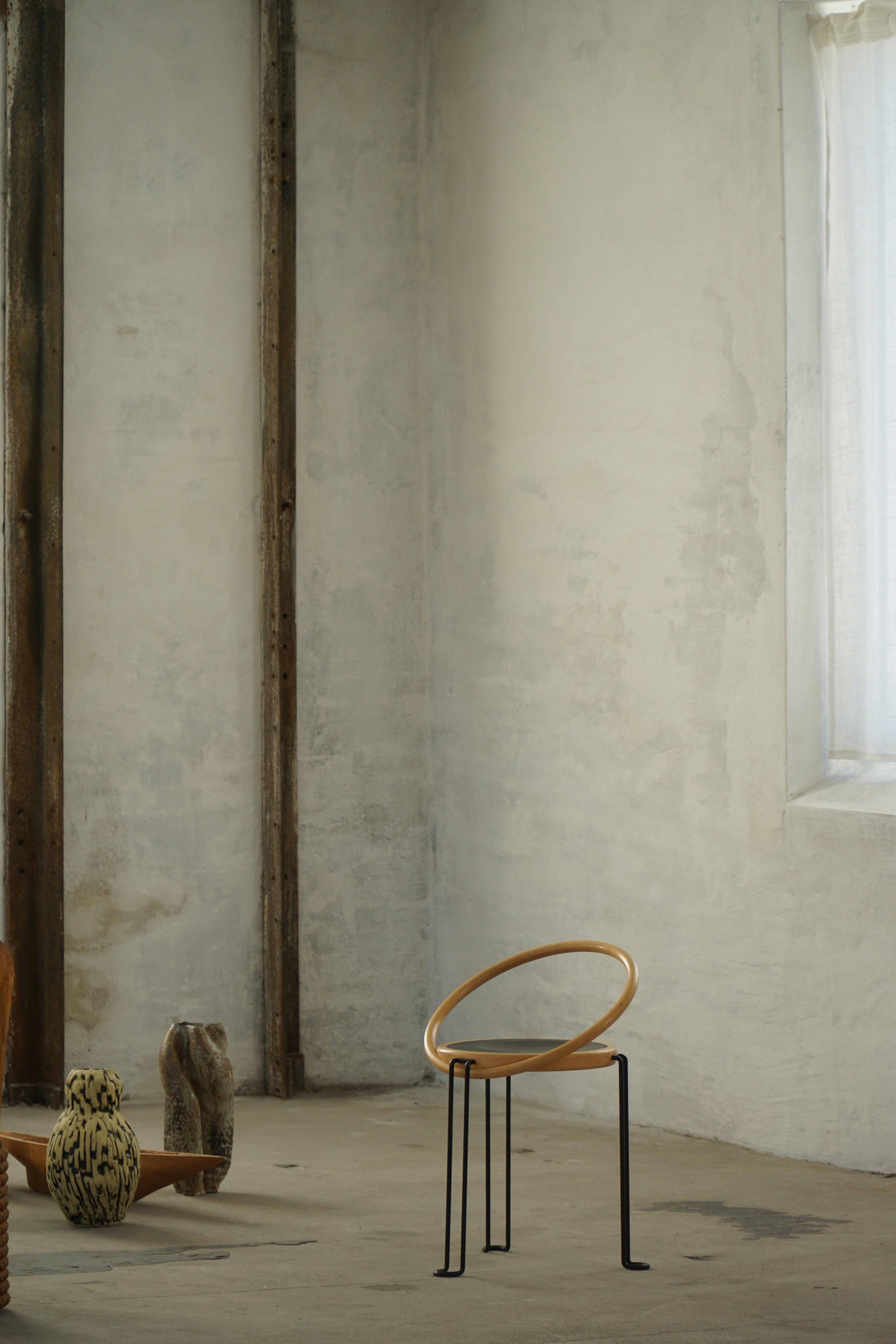 Set of 4 sculptural dining chairs "Oblado" by Børge Lindau, modern Scandinavian, 1980.