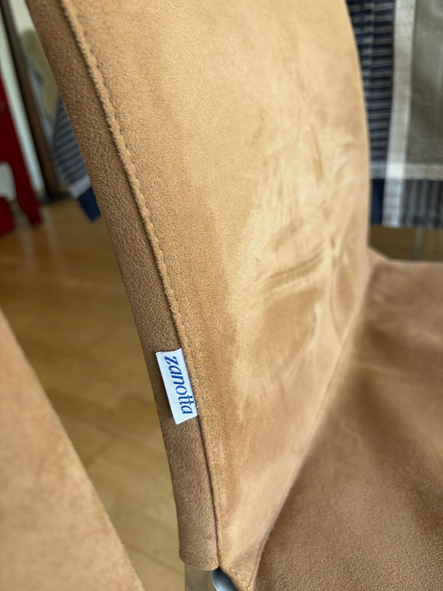 Chaises Zanotta alcanthara