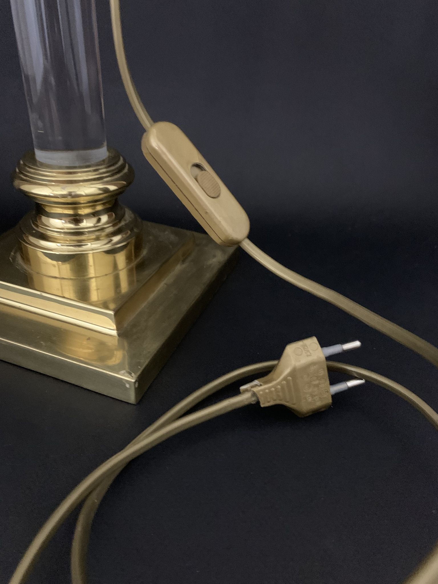 House the dolphin, lamp foot in plexiglass and gold metal design 1970