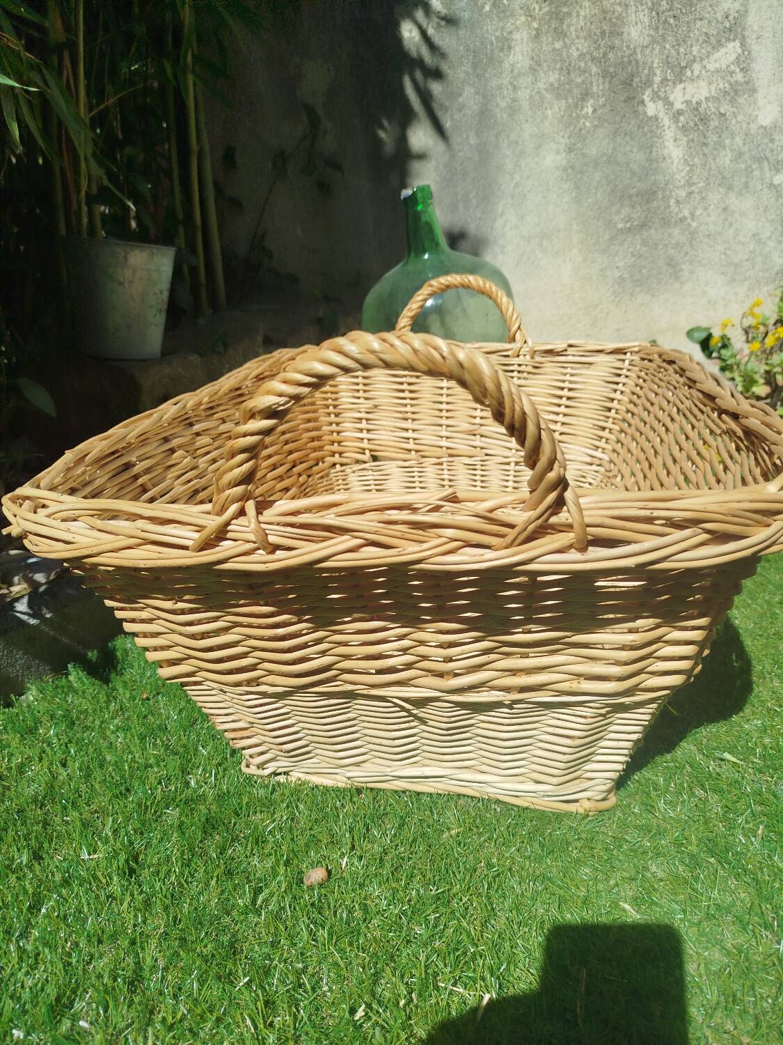 Wicker basket