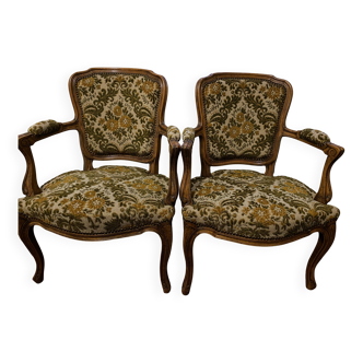 Pair of cabriolet armchairs in Louis XV style
