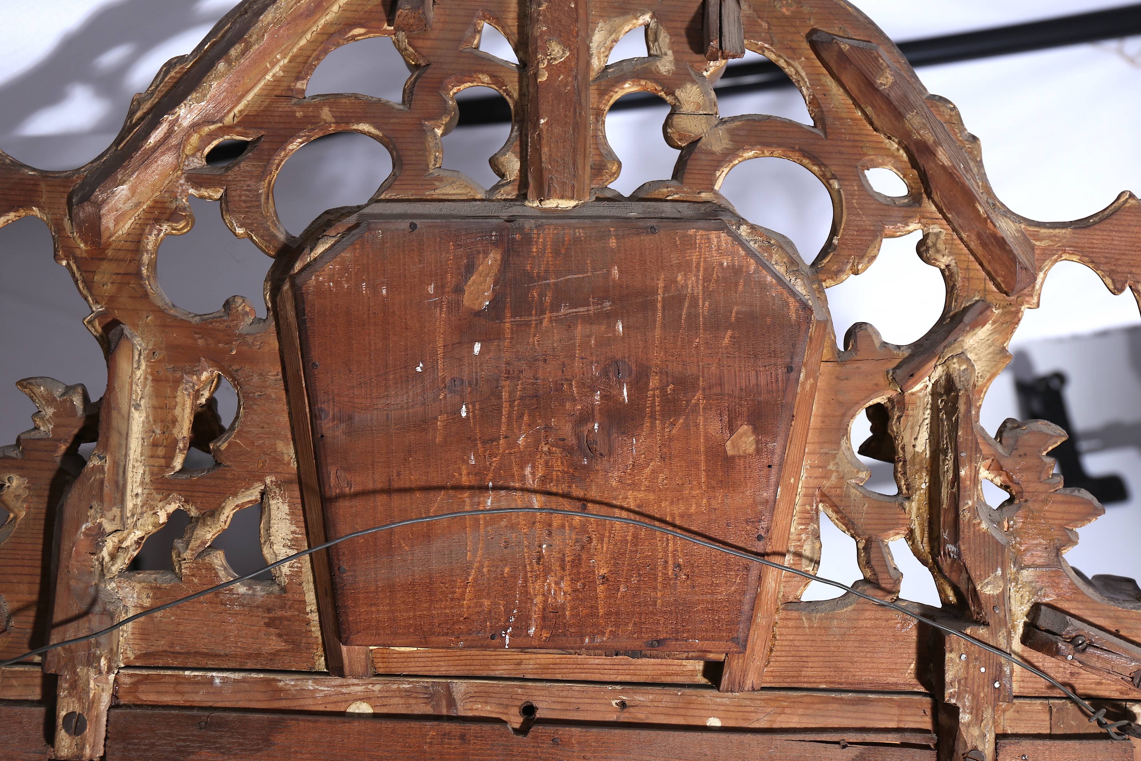 Antique leaded mirror – Gilded wood – Louis XV style – Spain 18th century