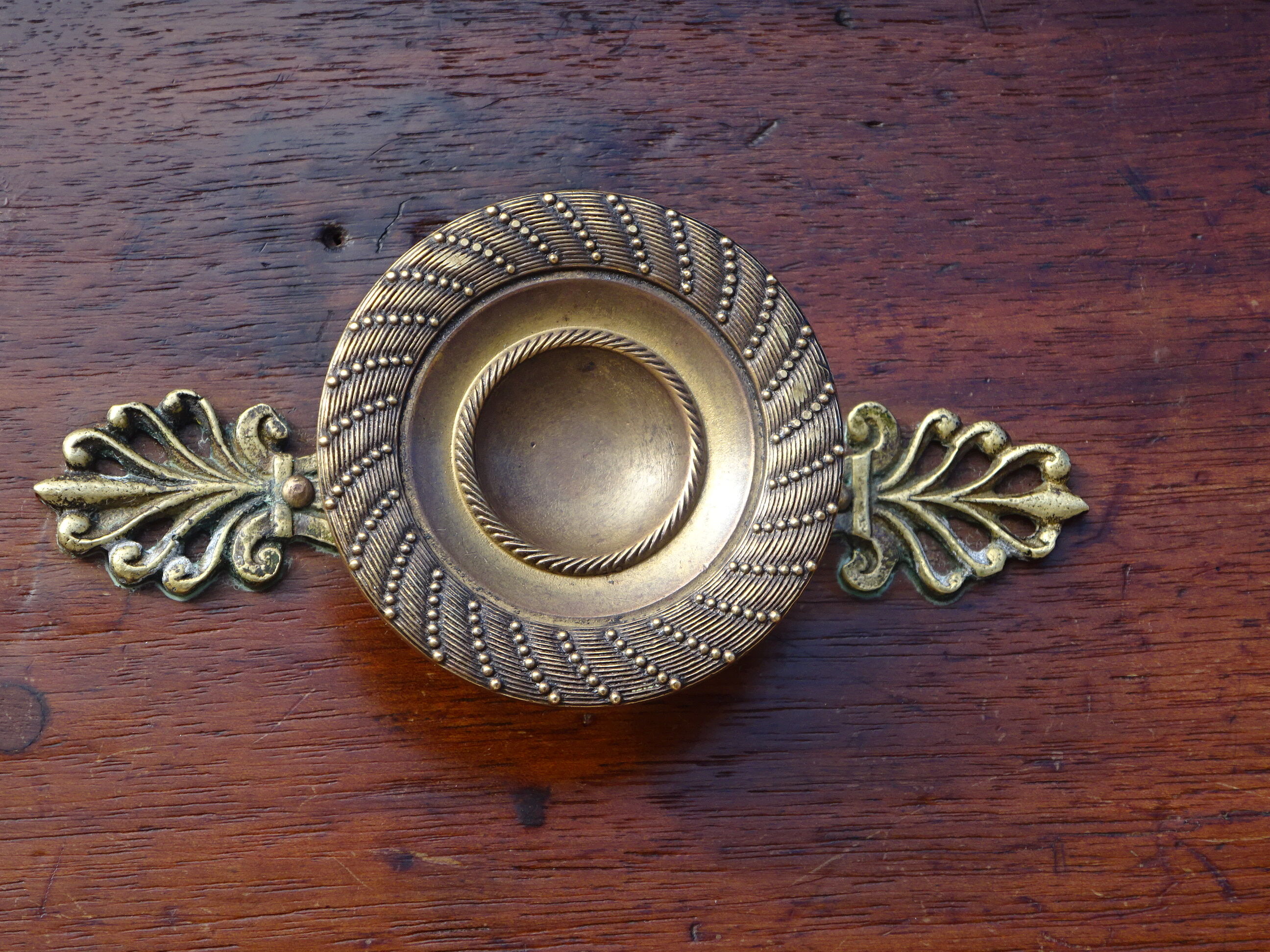 Empire jam maker in solid walnut