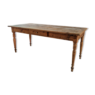 Farmhouse table