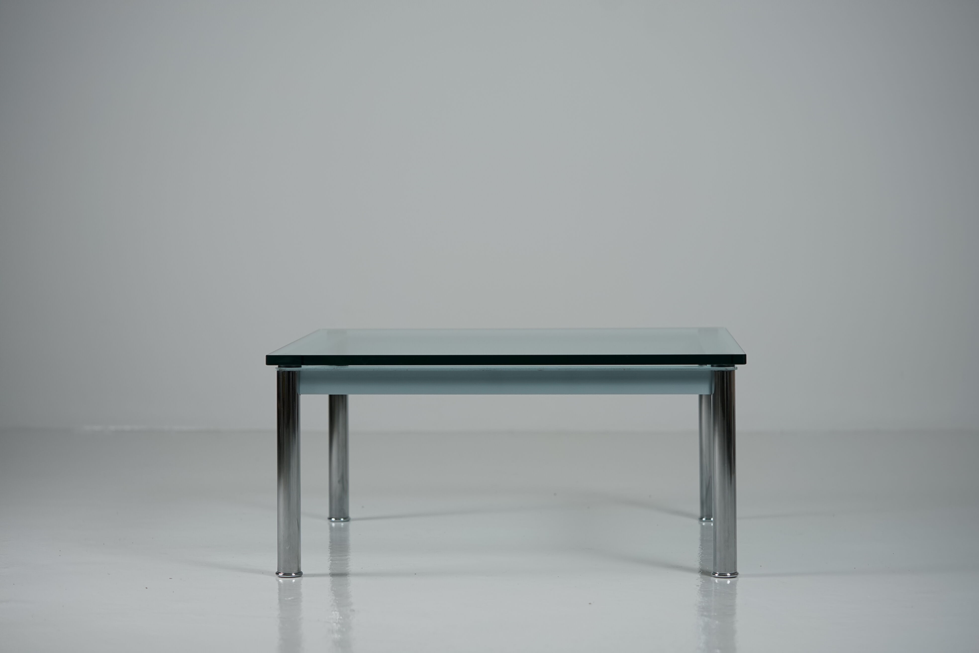 Side Table LC 10 by Le Corbusier, Charlotte Perriand and Pierre Jeannere