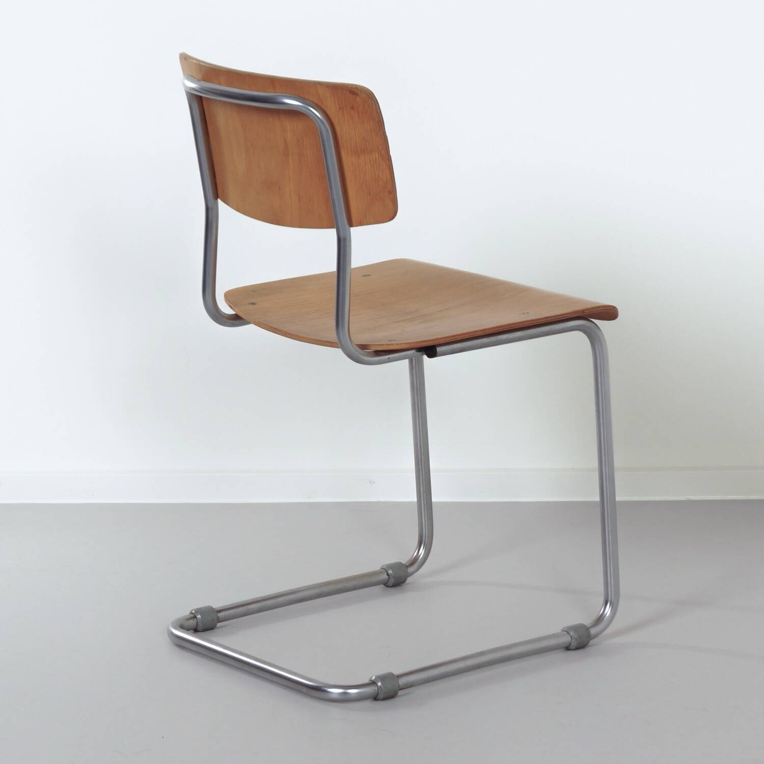 Vintage tubular chair 1121 by gispen in 1970s