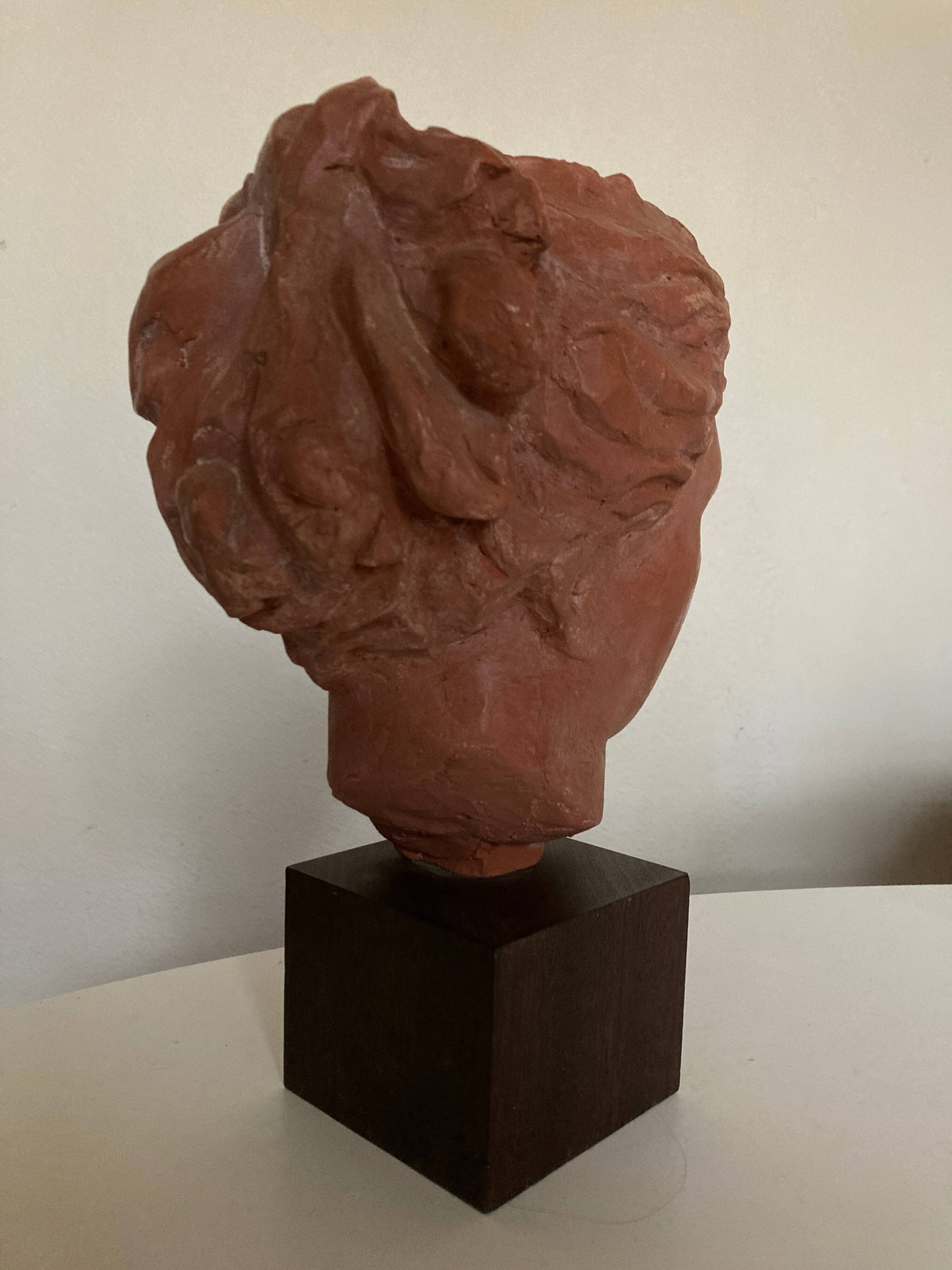 Tête d'Hygie épreuve d'atelier en terre cuite 1960