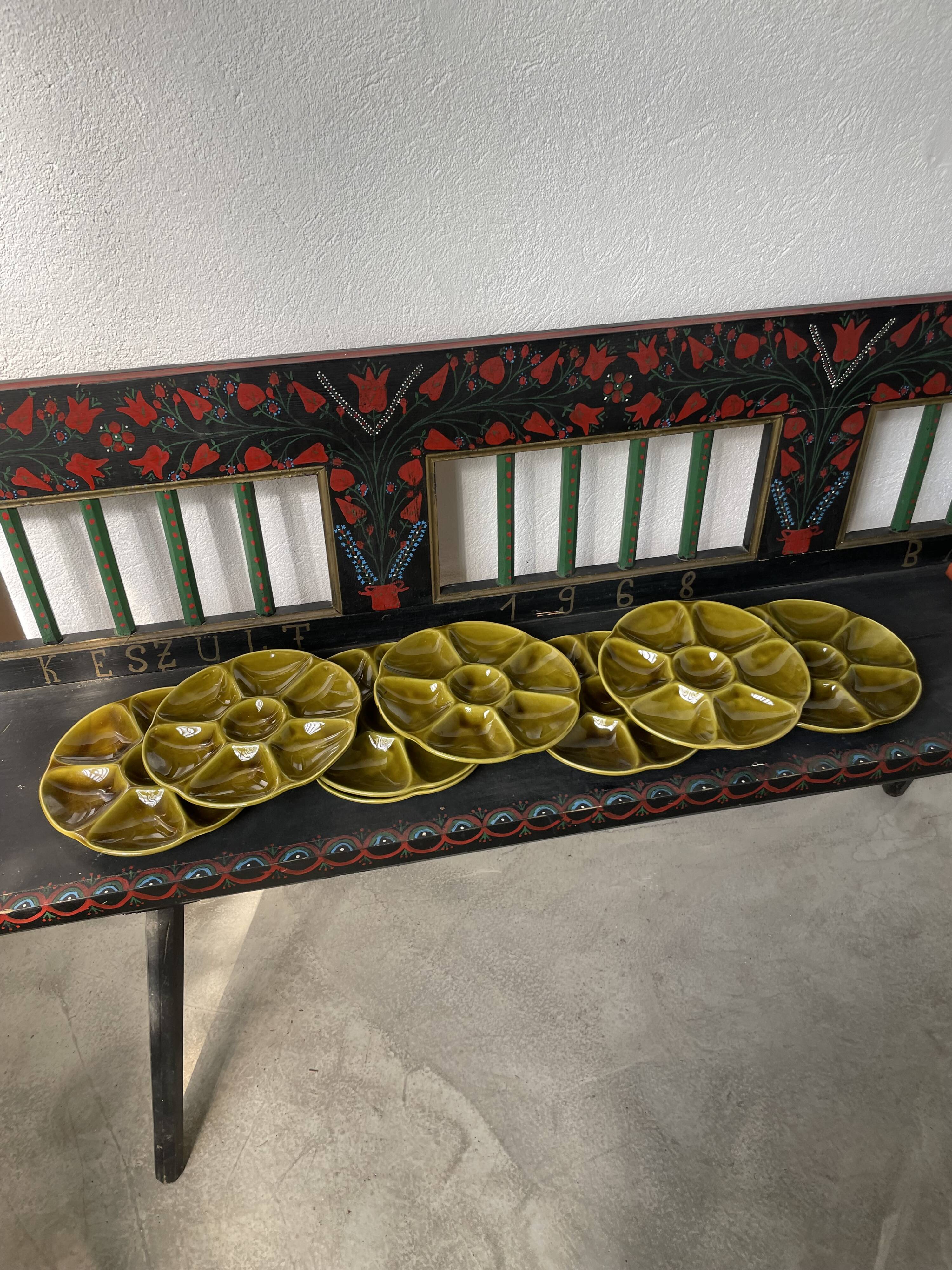 Set of 8 Gien oyster plates