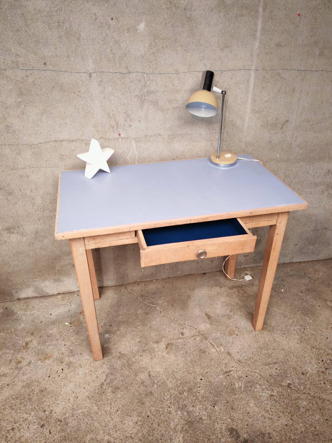 Small table or desk