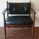 Fauteuil safari en cuir et teck Danemark 1960s