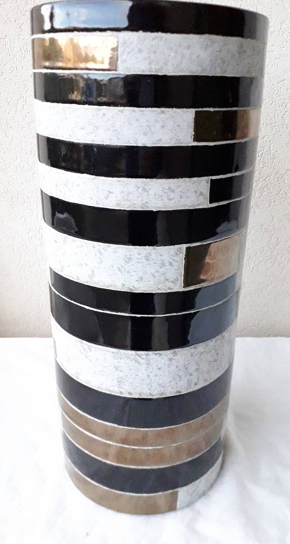 Ceramic vase