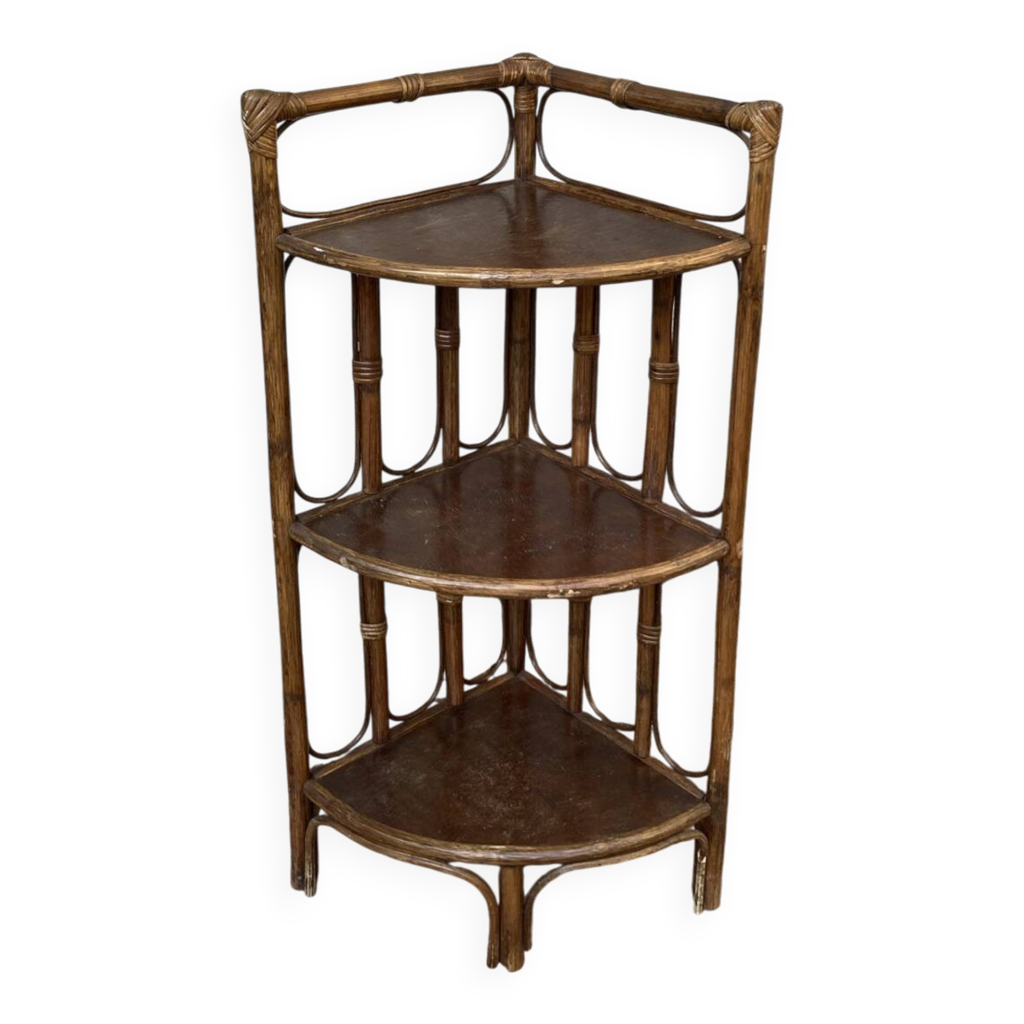 Étagère d’angle en rotin vintage