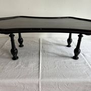 Presentation table of Napoleon III in black lacquered wood, 19th century.