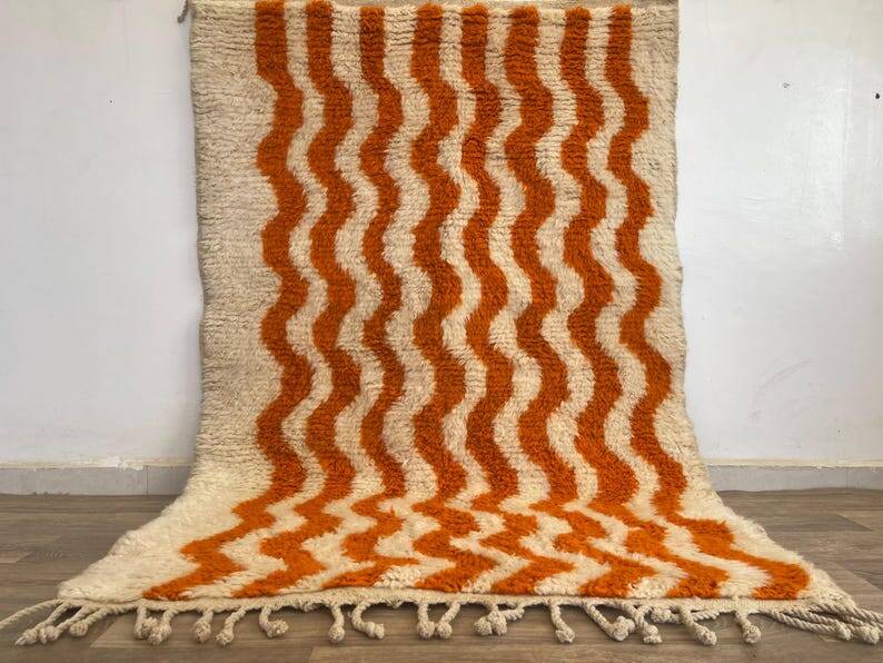 Traditional handmade Beni Ouraine rug, size 140 x 260 cm