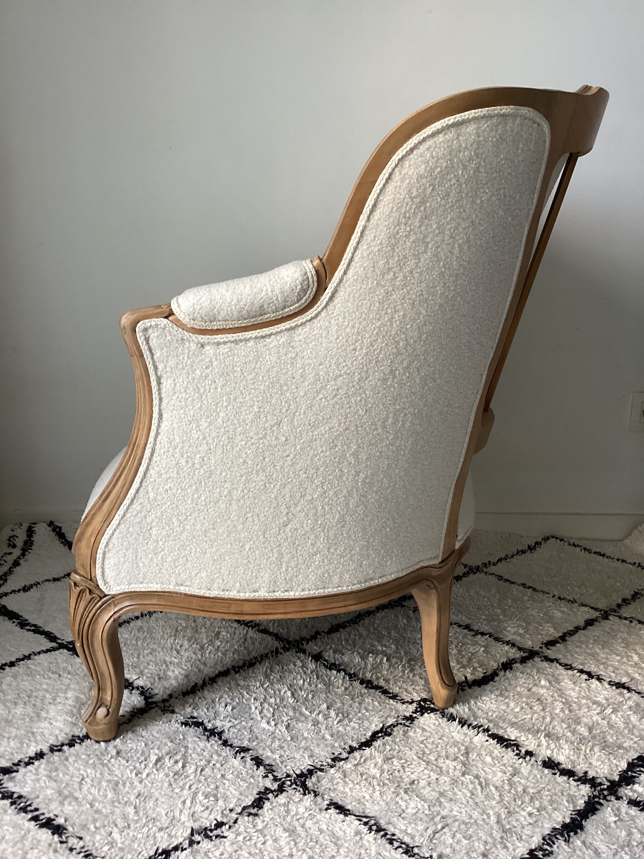 Shepherdess armchair completely restored in fabric buckle