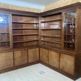 Ancien meuble de pharmacie en angle