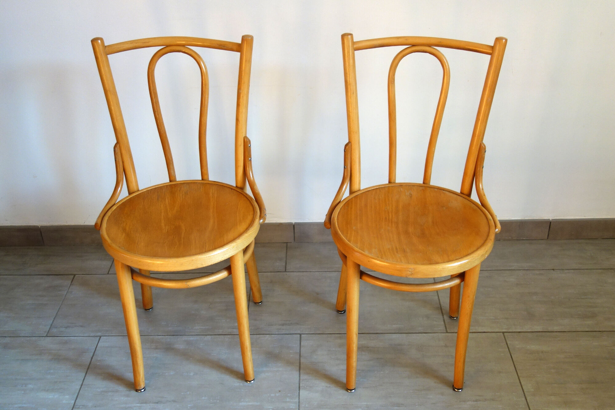 Set of 4 vintage bistro chairs