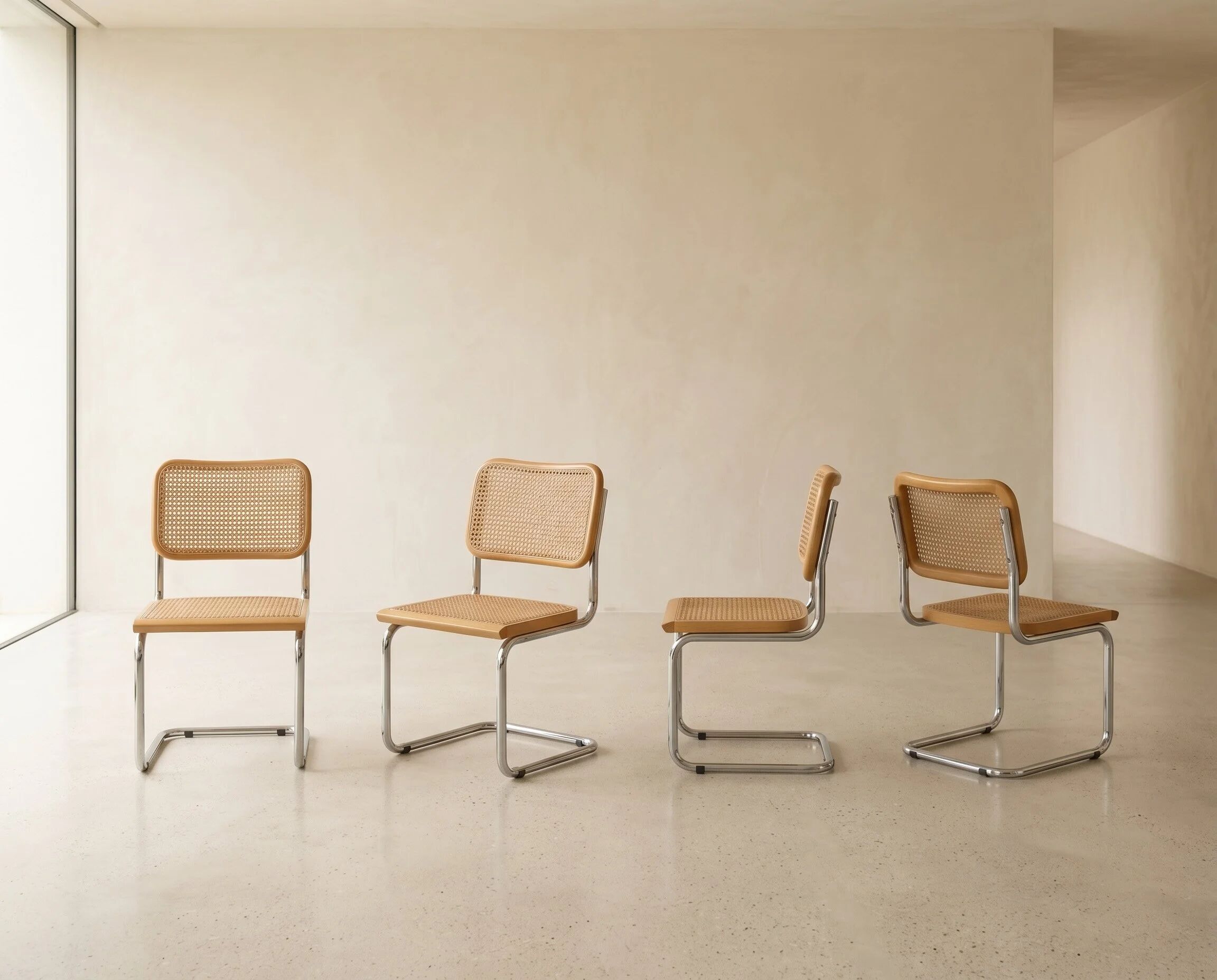 To be seized! 4 original Breuer chairs — made in Italy, 1993.