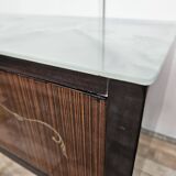Paire de tables de chevet des années 60 avec porte à abattant et plateau en verre bleu