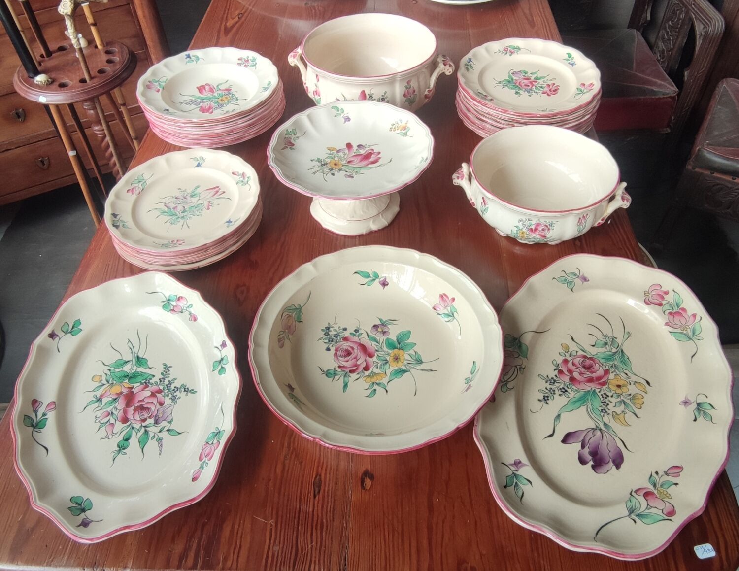 Old service dishes Lunéville floral decoration 29 pieces