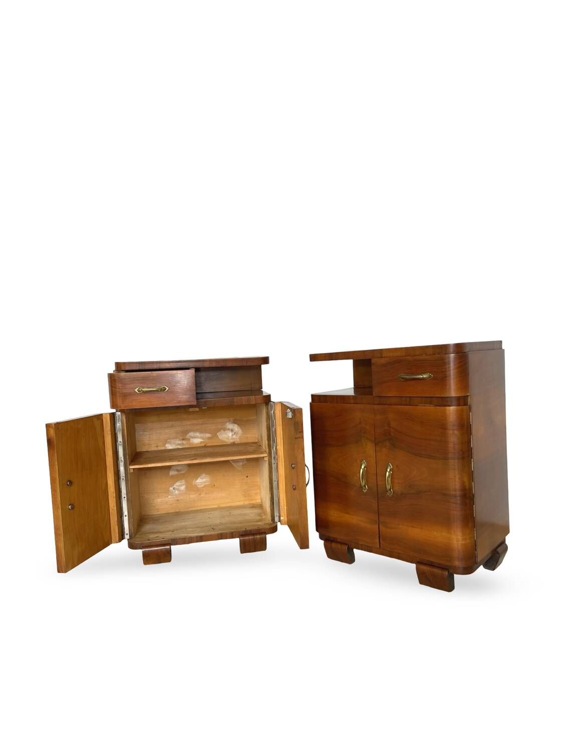 Tables de chevet Art déco italiennes en noyer, années 1940.