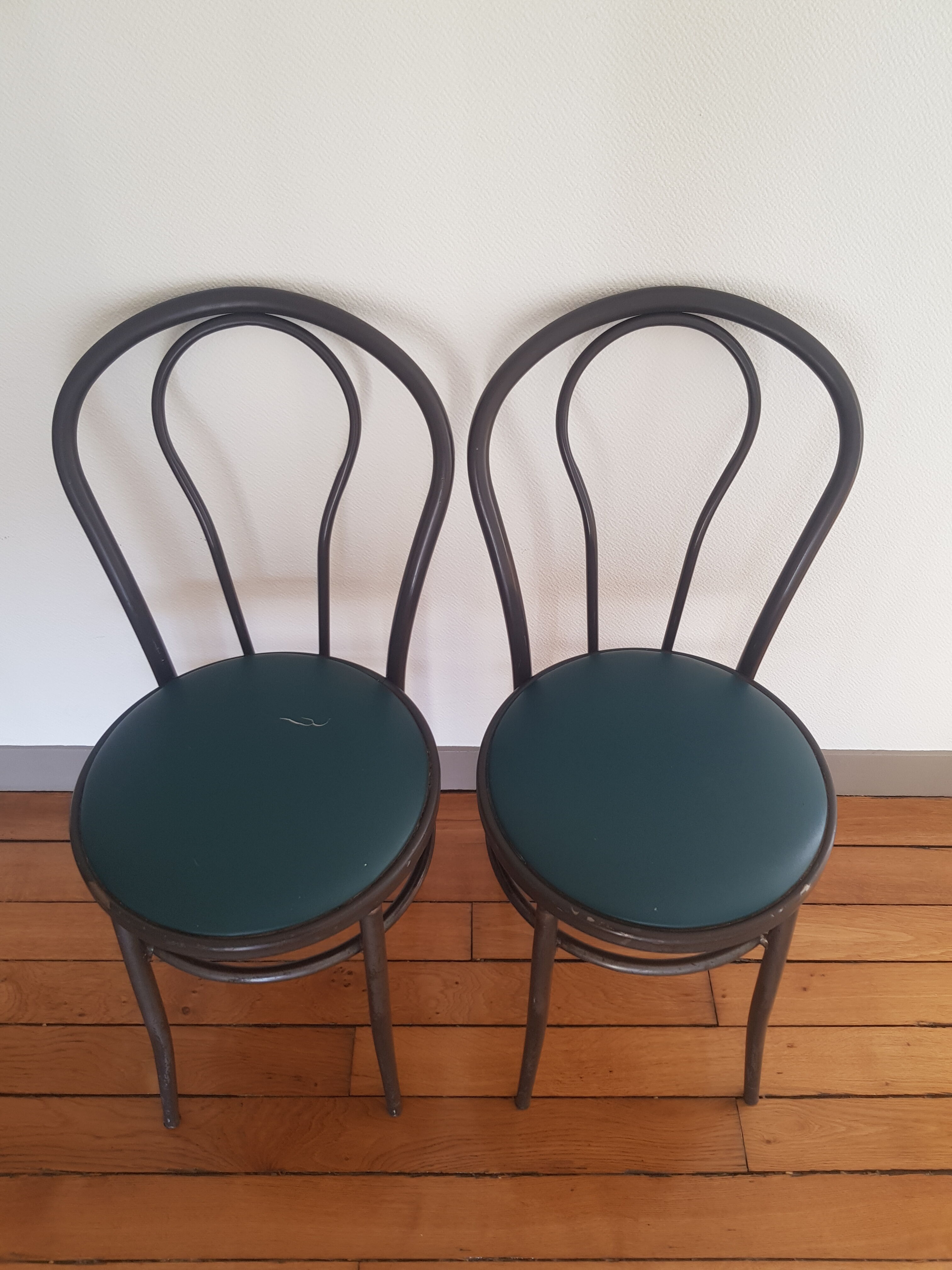 Bistro chair