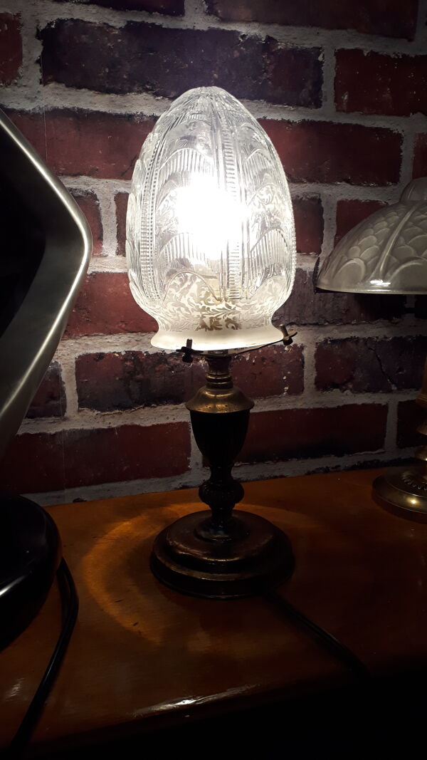 Lampe obus verre moulé art deco era Muller Degue jolie lampe art deco pied laiton