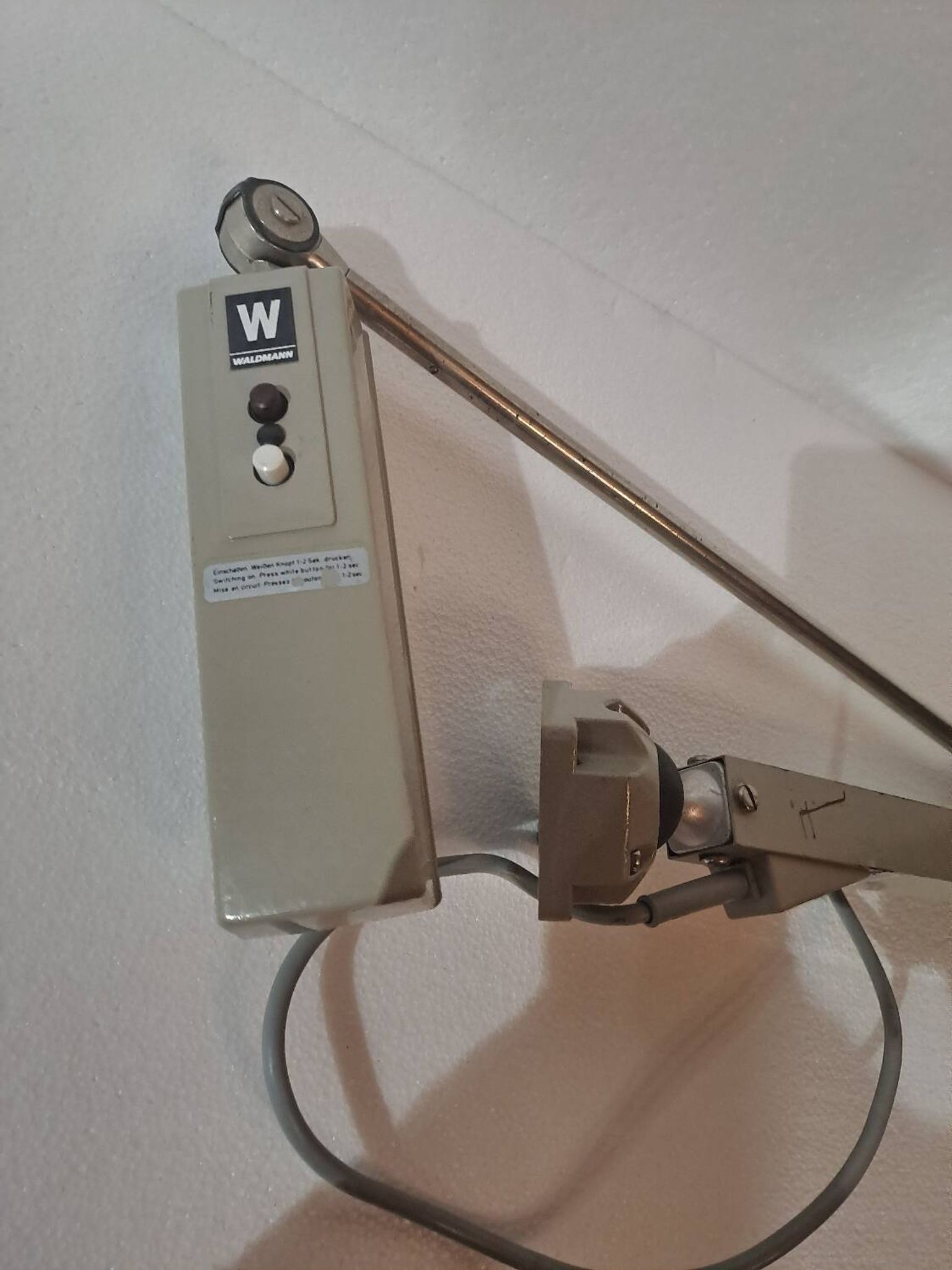 Lampe d'atelier industrielle Waldmann ST204N