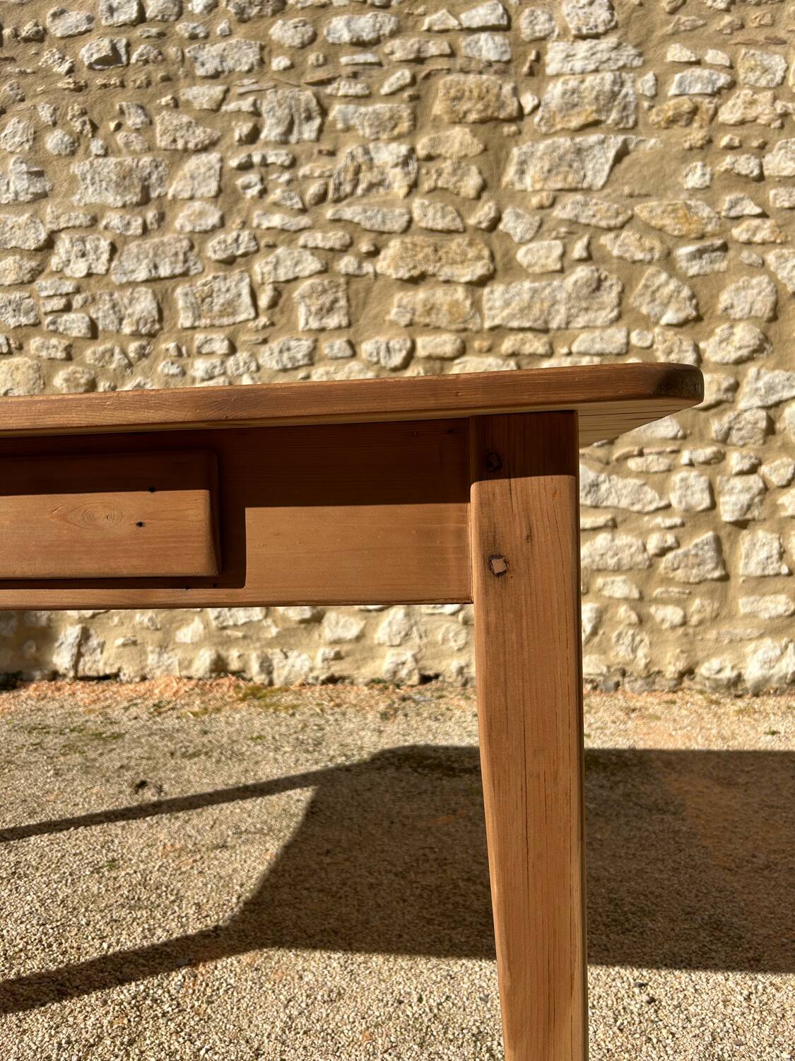 Farm table