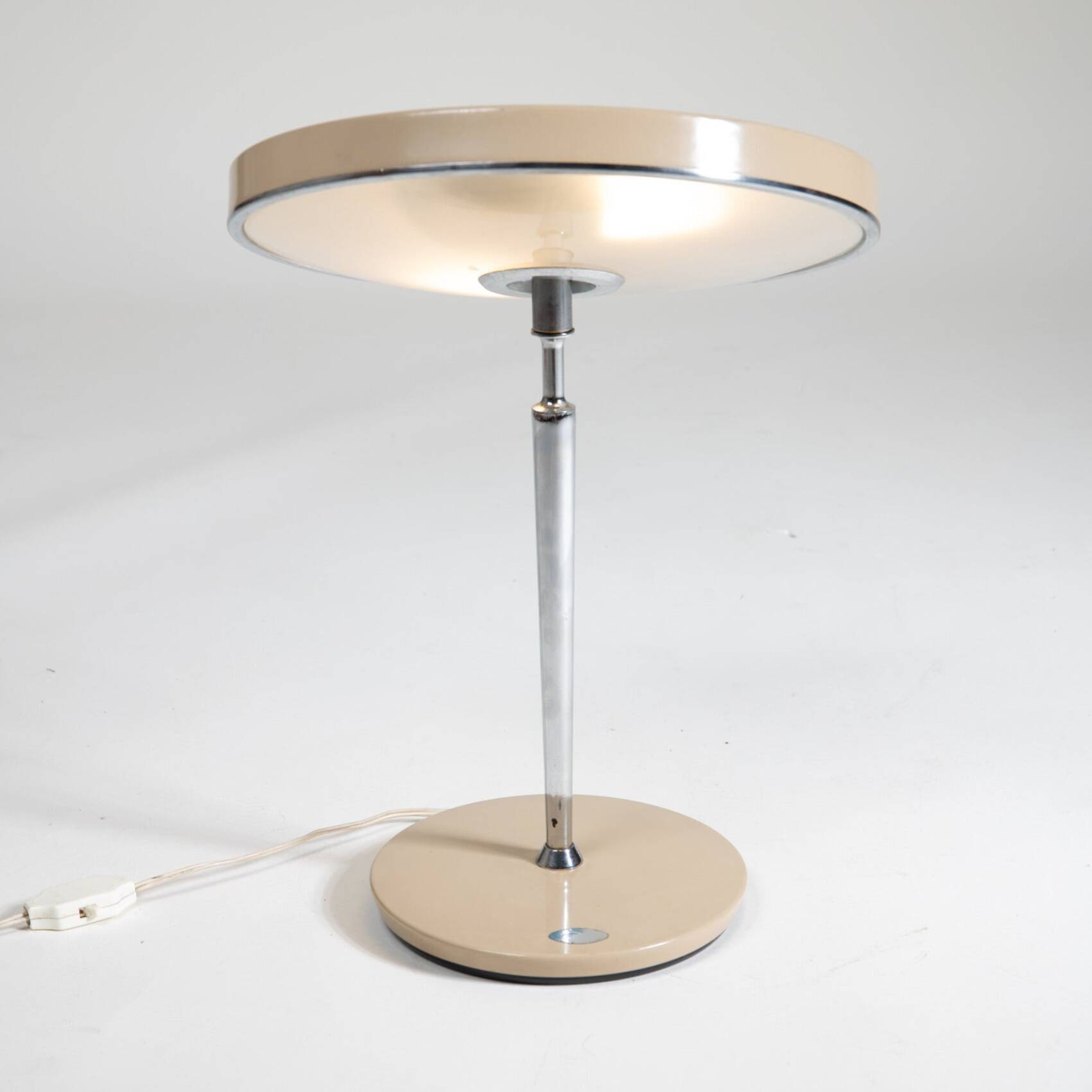 Lampe Fase extrêmement rare en beige par GEI, années 1960