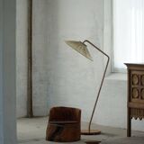 Primitive stump seat in pine, hand-carved, modern Swedish, Wabi Sabi, 1900s.