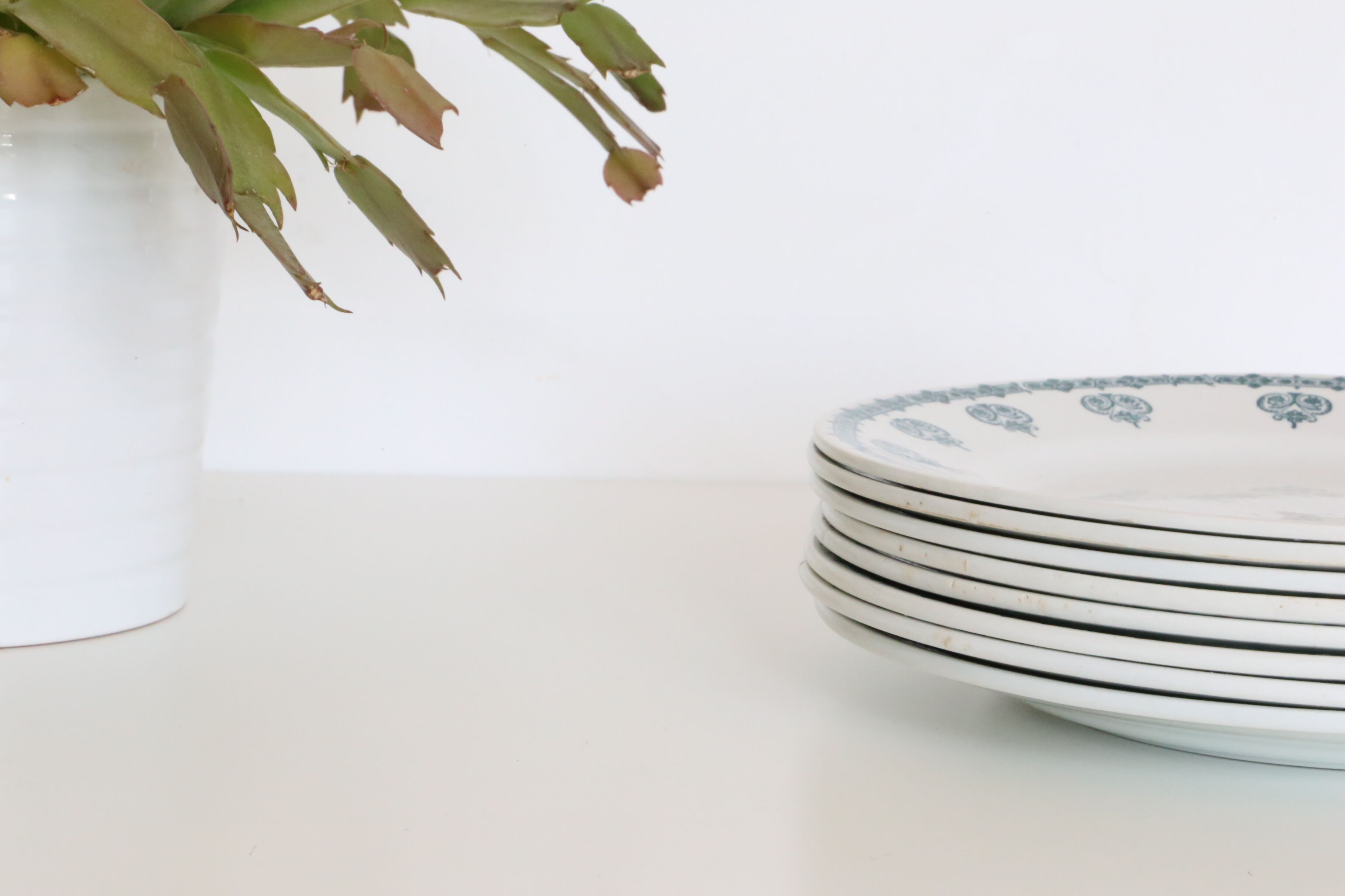 Dessert plate in earthenware style Ceranord iron earth