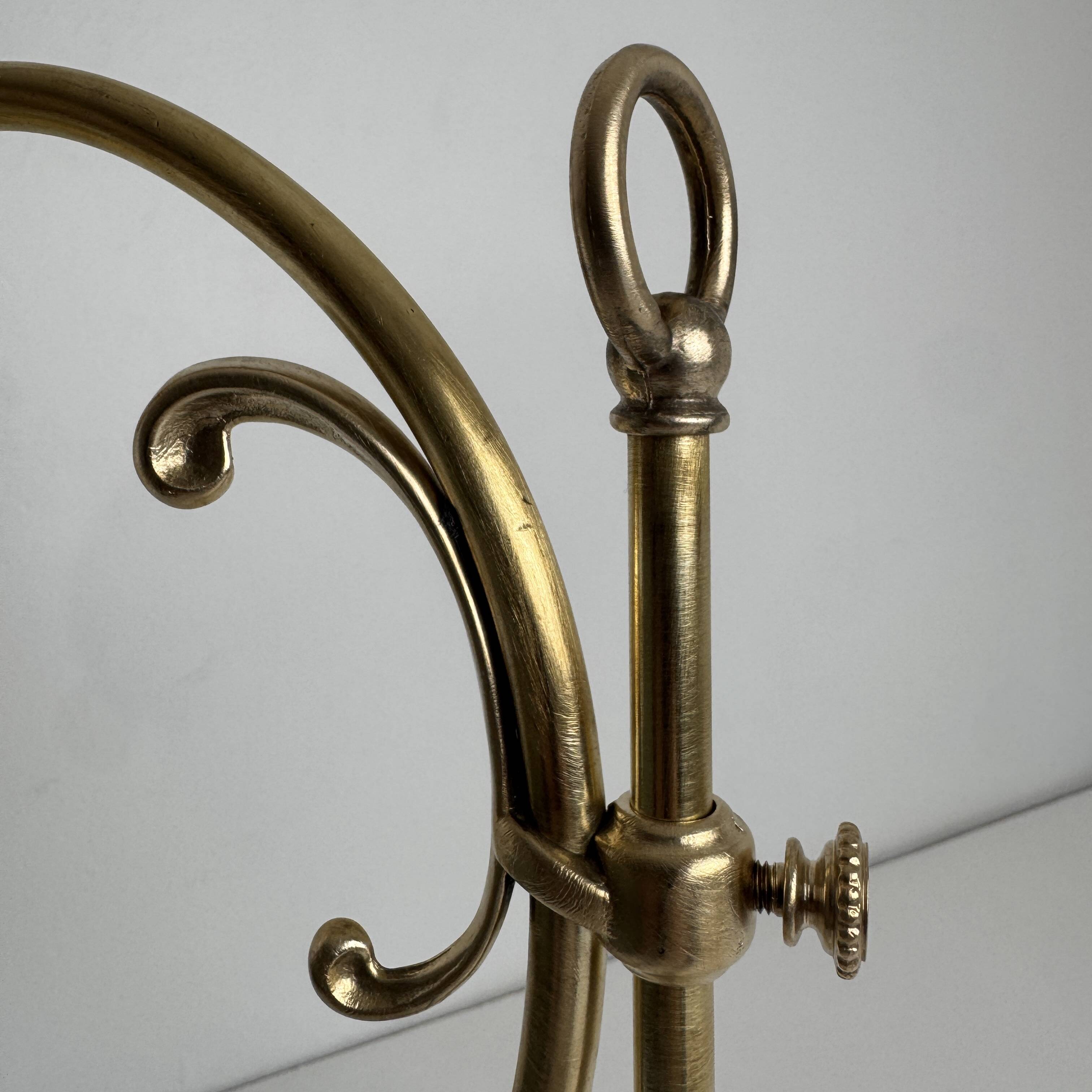 OLD VINTAGE DESK LAMP RAISE AND LOWER