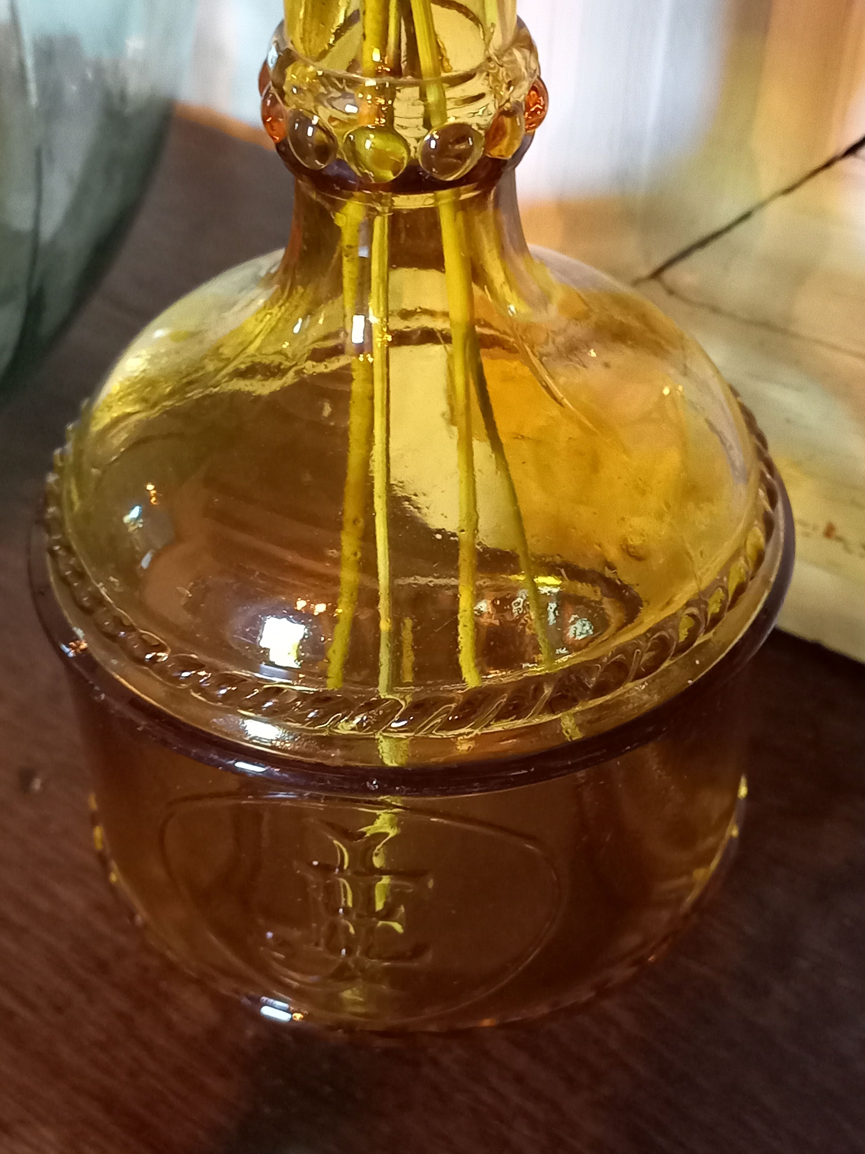 Vase soliflore shaped bottle true vintage