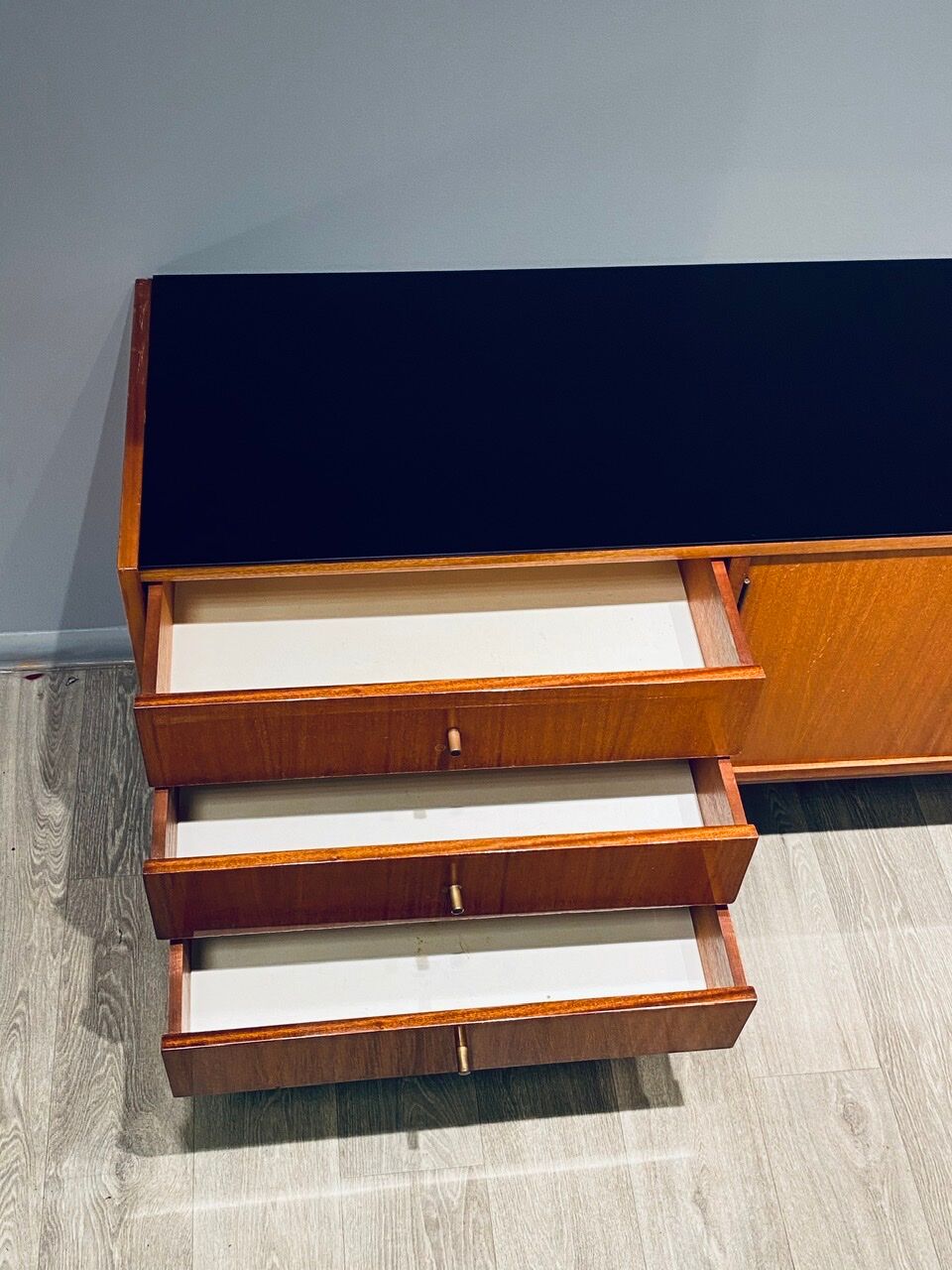 Enfilade avec tiroirs et étagères vintage 60