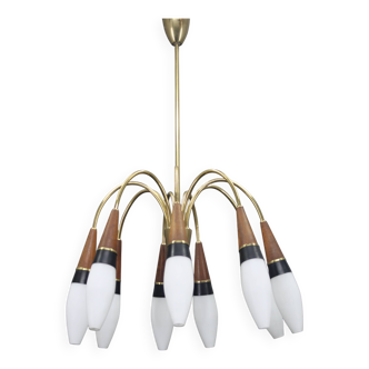 Lustre en verre opalin en laiton et teck Rupert Nikoll des années 1960, Autriche