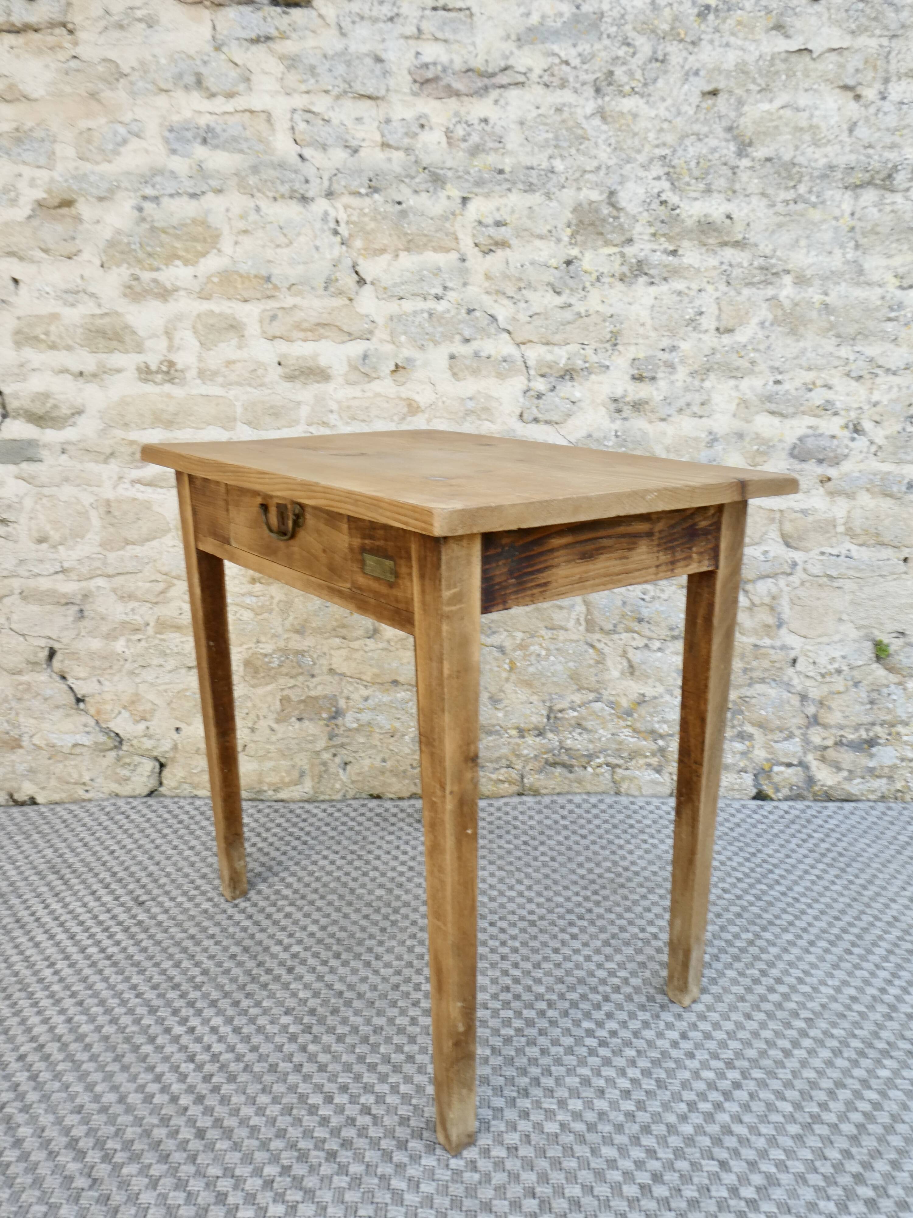 Solid wood desk, Croissandeau and Perreau in Orléans