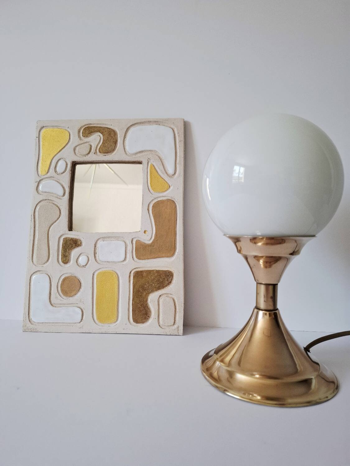 Vintage tulip base brass lamp