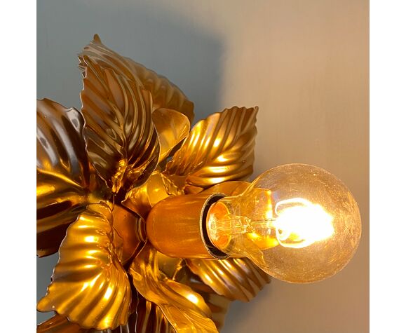 Lampe à poser fleur en métal doré