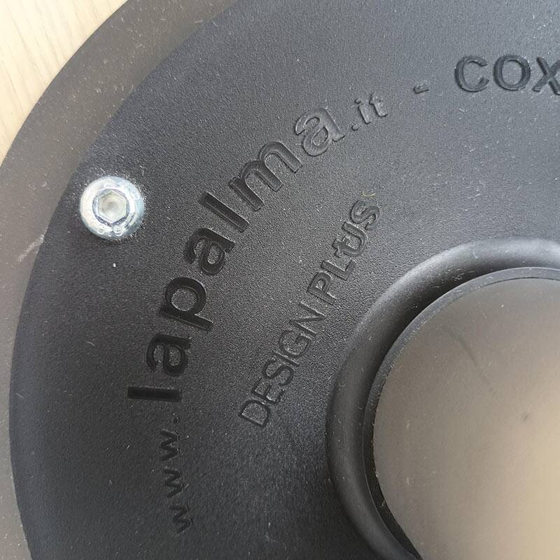 Cox chair from LAPALMA wood veneer