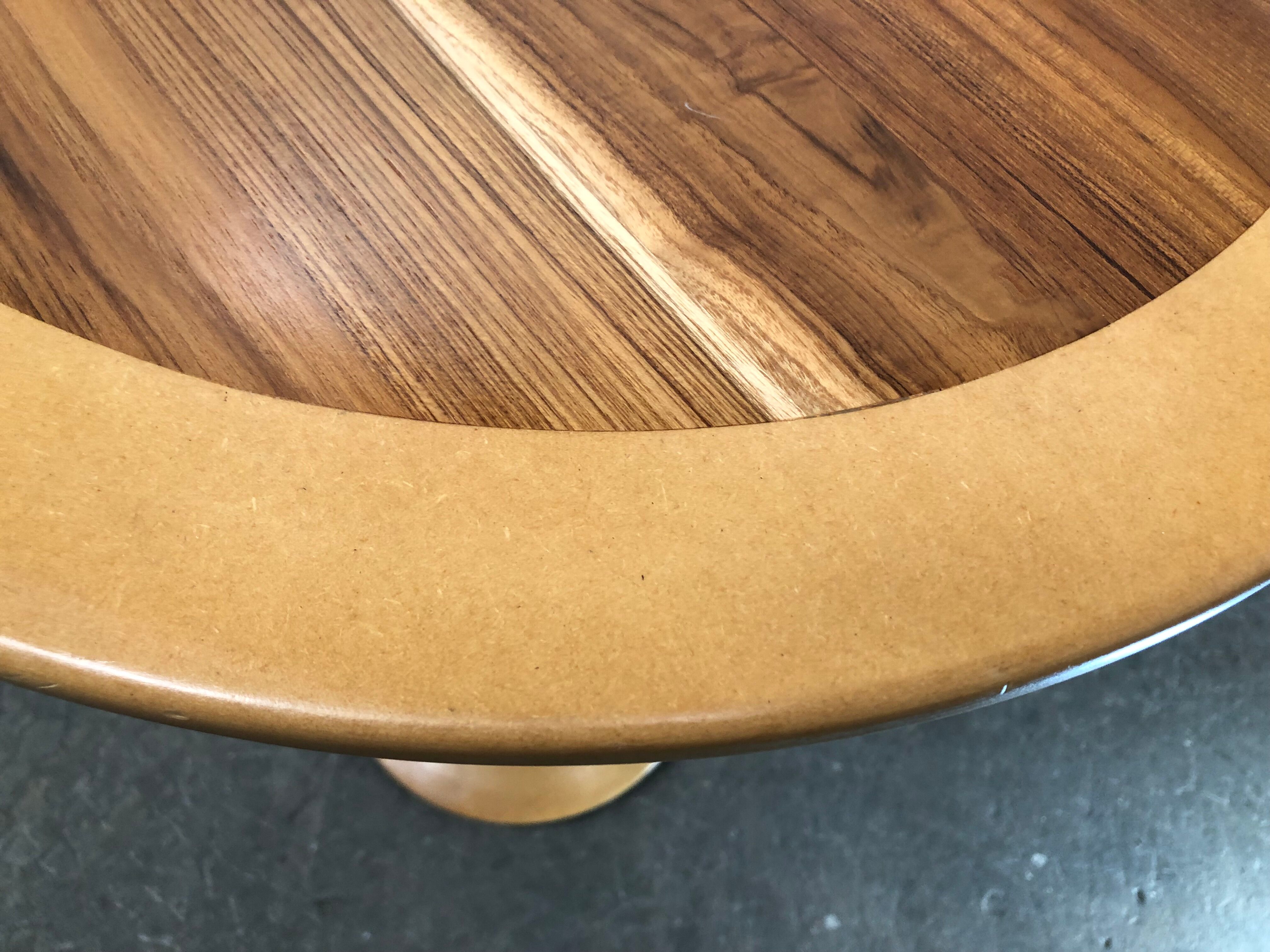 Art deco style pedestal table