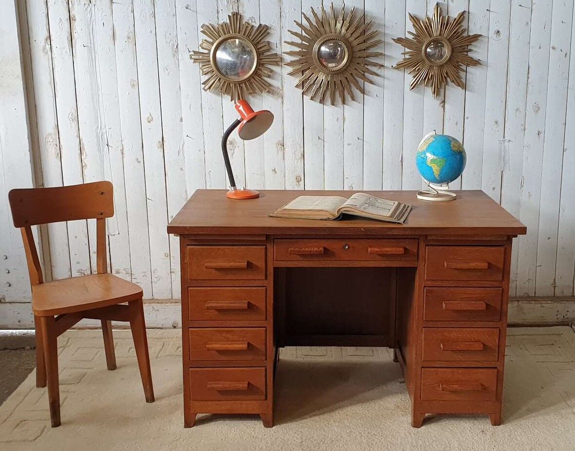 Desk