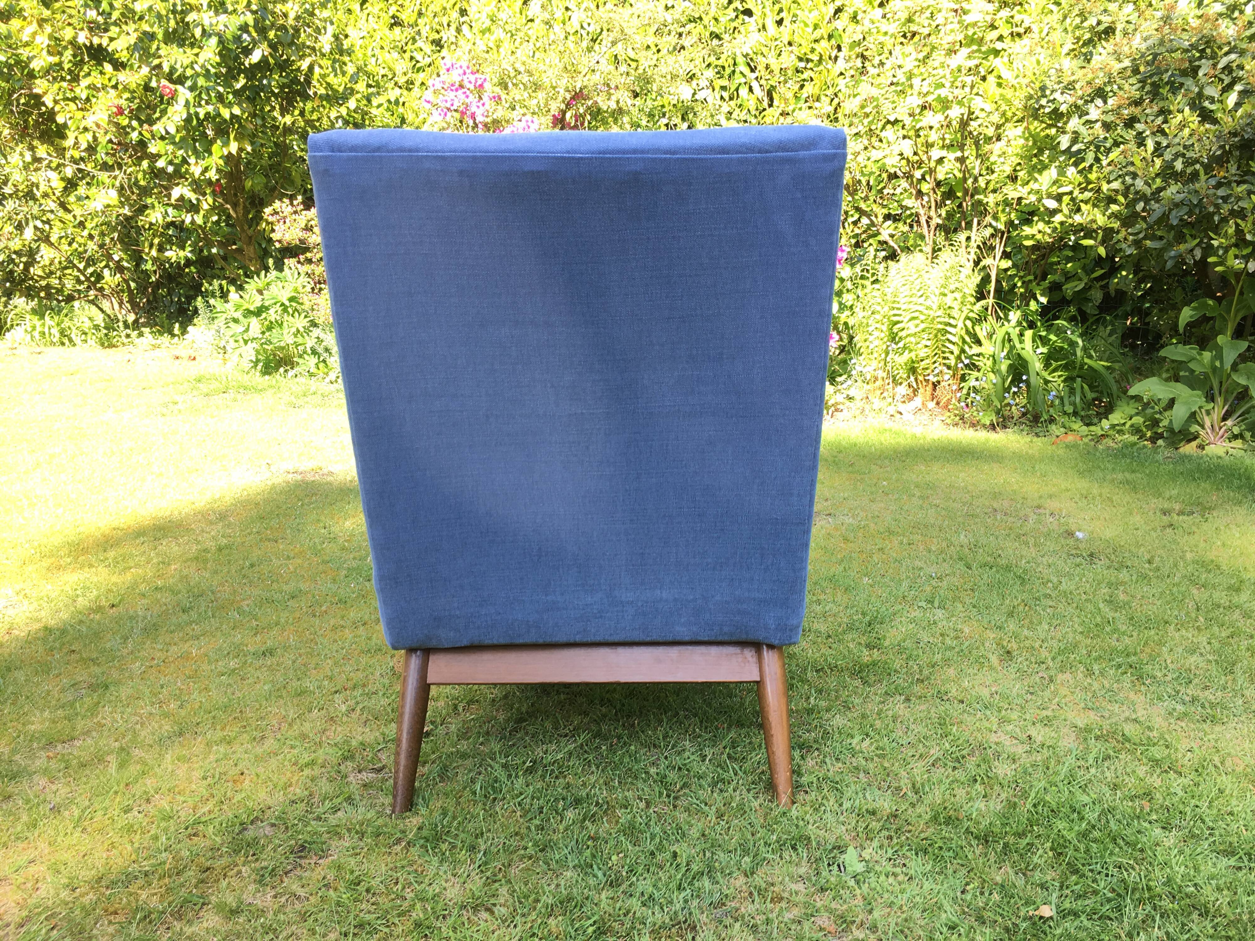 Parker Knoll armchair model PM 945/7