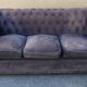 Canapé en tissu velouté mauve trois places Capitonné Chesterfield
