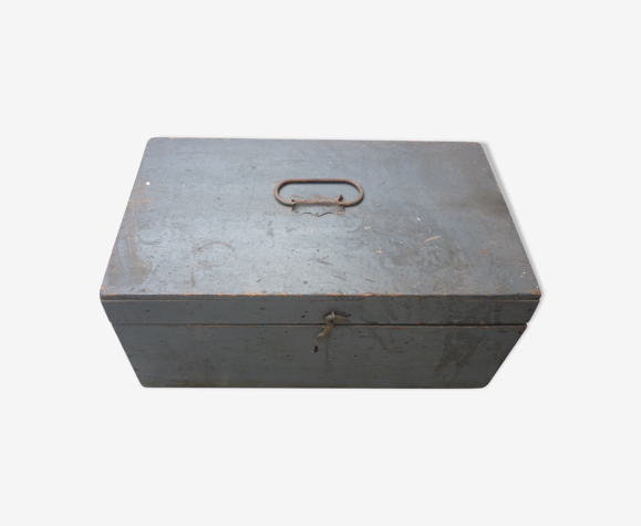 Caisse en bois peinte en gris