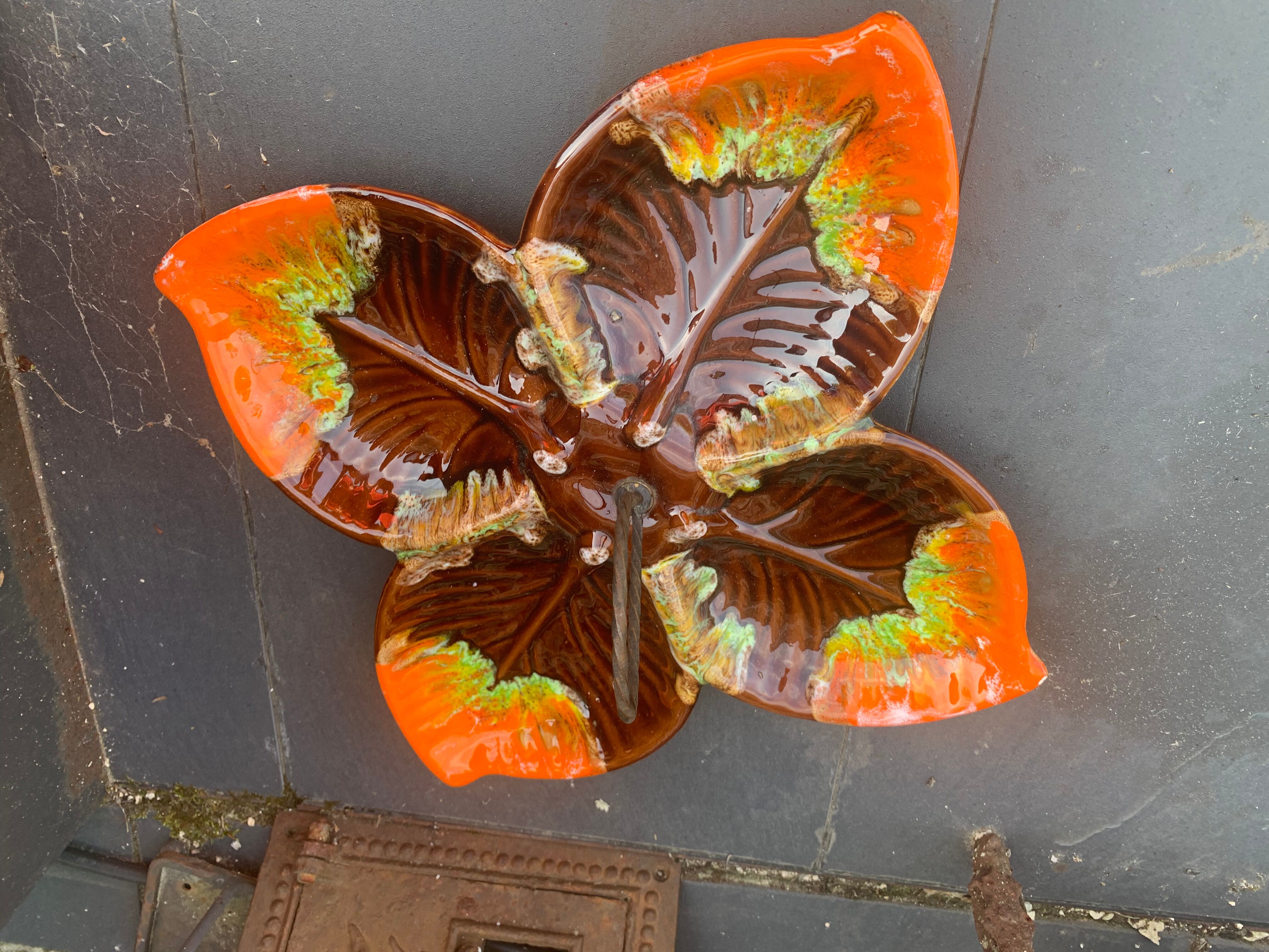 Enamelled ceramic servant in the shape of vintage sheet 1960/70