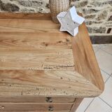 Antique chest of drawers