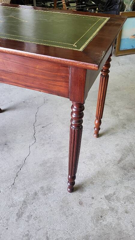 SMALL WRITING DESK WITH 1 DRAWER IN MAHOGANY
